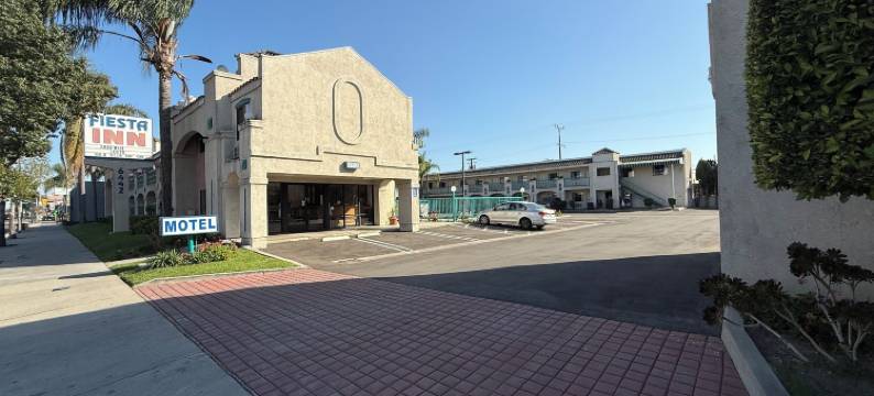 节日酒店- 贝尔花园/ 洛杉矶(Fiesta Inn Los Angeles - Bell Gardens)图片