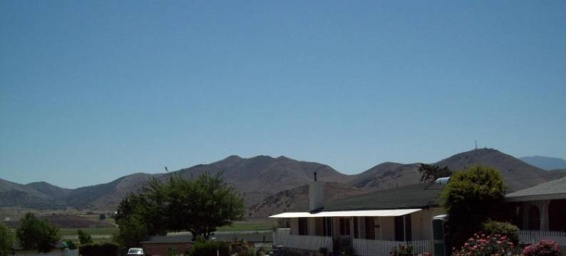 湖滨汽车旅馆(Lakeshore Lodge)图片