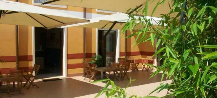 加尔达宫住宅(Ferretti Residence Garda Palace)图片