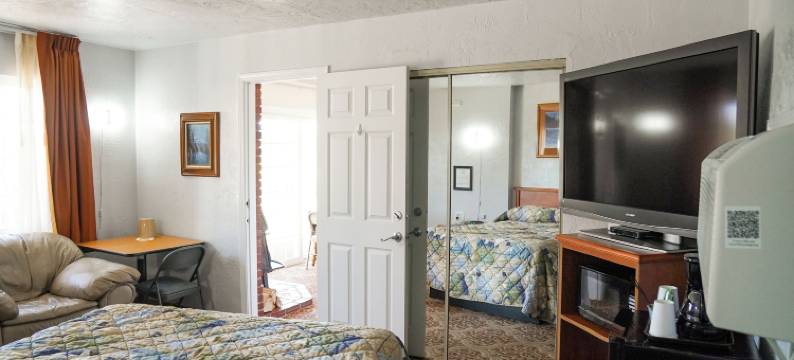 瑞士假日汽车旅馆(Swiss Holiday Lodge)图片