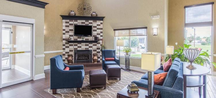 舒适套房酒店-近格林伍德大学(Comfort Inn & Suites Greenwood Near University)图片