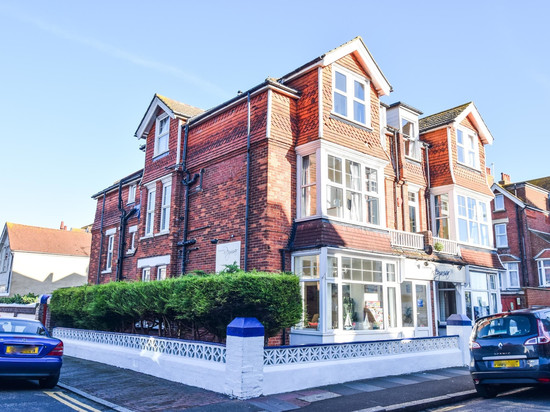 伊斯特本莱美酒店