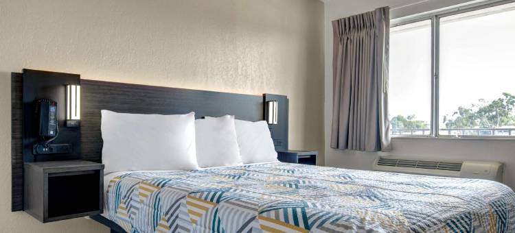 佛罗里达威尼斯 6 号汽车旅馆(Motel 6 Venice, FL)图片
