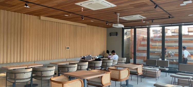 日惹桑斯RG生活酒店(Sans Hotel RG Living Jogja by RedDoorz)图片