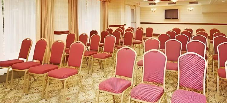 新哈芬汉登酒店及套房(Hamden Hotel and Suites – Hamden New Haven)图片