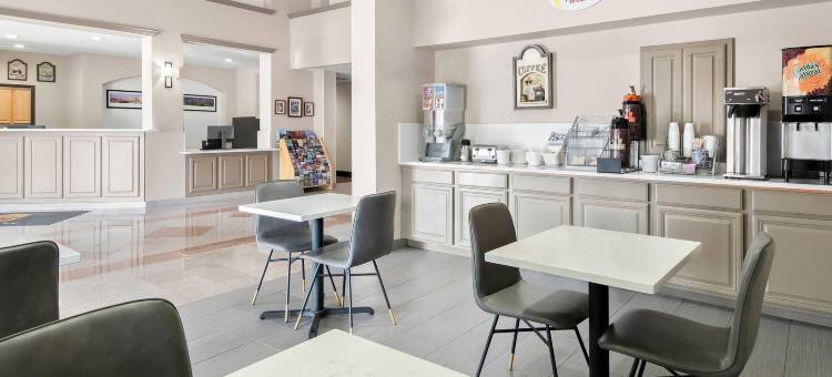 温德姆速8酒店-沃斯堡牲畜市场(Super 8 by Wyndham Fort Worth Stockyards)图片