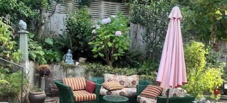 梅里伍德度假屋，私密、静谧的花园环境(At the Merriewood Retreat you are in a private, serene,garden setting.)图片