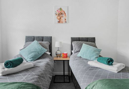 Flat 3 - Ensuite bedroom, close to local shops and Worcester City Centre Hotel Overview