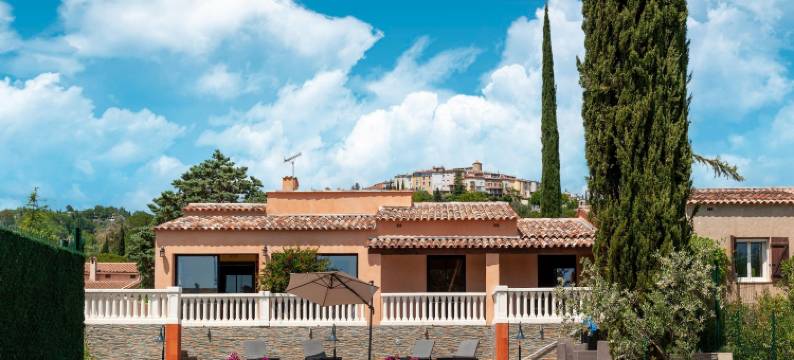 Villa in Callian with Heated Pool and Golf Nearby图片