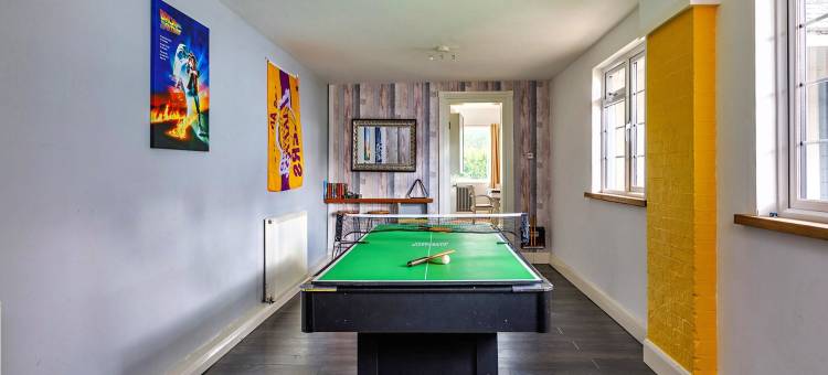 Cottage in Crimplesham with Games Room & Garden图片