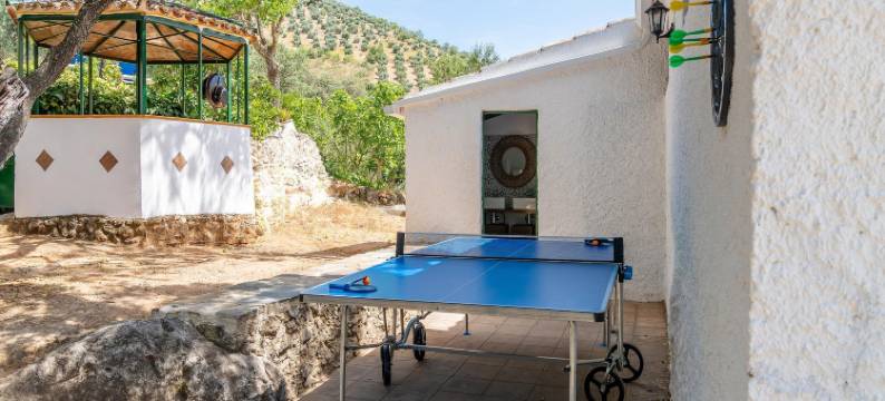 Farmhouse in Andalusia near Tiñosa Peak图片
