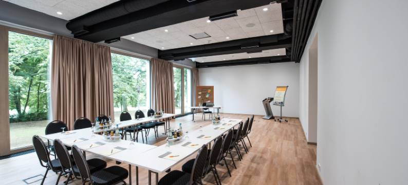 施莱翰帕克酒店(Parkhotel Schillerhain)图片