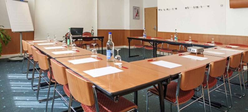 宜必思纳沙泰尔三湖酒店(Ibis 3 Lacs Neuchâtel)图片