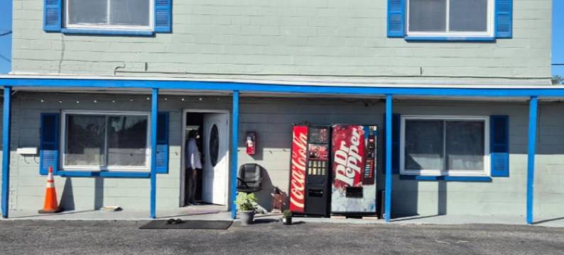 南坦帕贝斯OYO汽车旅馆(Base Motel By OYO South Tampa)图片