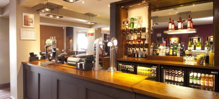 中央圣达维斯埃克塞特普里米尔酒店(Premier Inn Exeter Central St Davids)图片