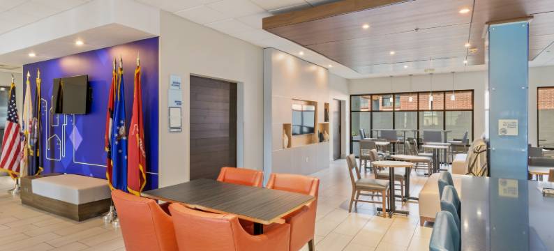 怀特霍尔洲际智选假日套房酒店(Holiday Inn Express & Suites WHITE HALL by IHG)图片