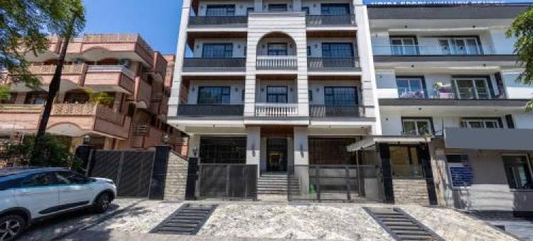 Saltstayz Premier - Noida, Near Sector 18 Metro Station图片