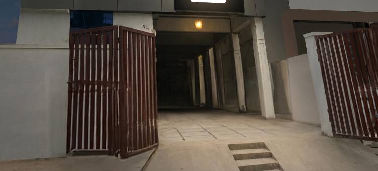 德拉克斯纳加尔 靠近卡米尼尼医院(Super Townhouse Oak Kamineni Bus Stop)图片