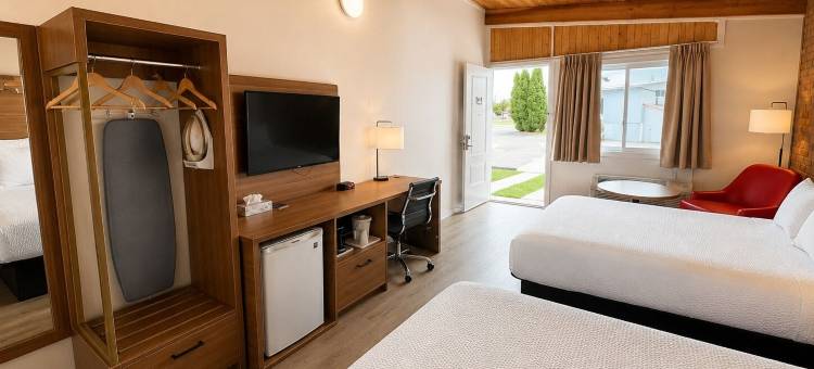 加纳诺克省旅馆华美达酒店(Ramada Provincial Inn 1000 Islands/Gananoque)图片