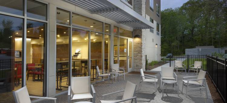 智选假日套房酒店-阿尔图纳(Holiday Inn Express & Suites ALTOONA by IHG)图片