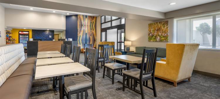 阿尔伯克基绿树旅馆(Best Western North I-25 Hotel)图片