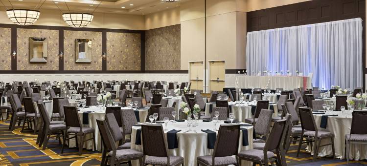 会议中心奥佛兰公园喜来登酒店(Sheraton Overland Park Hotel at the Convention Center)图片