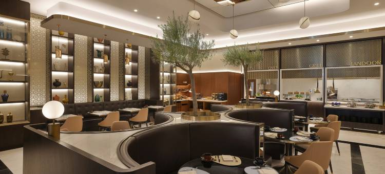 希尔顿商务湾大使套房迪拜(Embassy Suites by Hilton Dubai Business Bay)图片