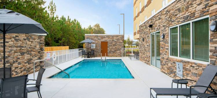 彭萨科拉派恩森林万枫酒店及套房(Fairfield Inn & Suites Pensacola Pine Forest)图片