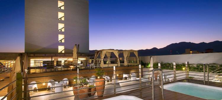 瓦拉塔港岛屿菲耶斯塔旅馆(Fiesta Inn Puerto Vallarta Isla)图片