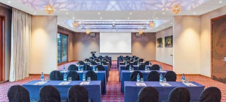 维拉港华美达度假酒店(Ramada Resort by Wyndham Port Vila)图片