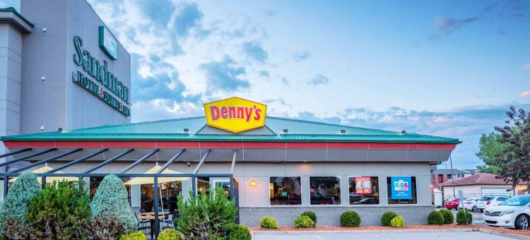 里贾纳桑德曼酒店及套房(Sandman Hotel & Suites Regina)图片