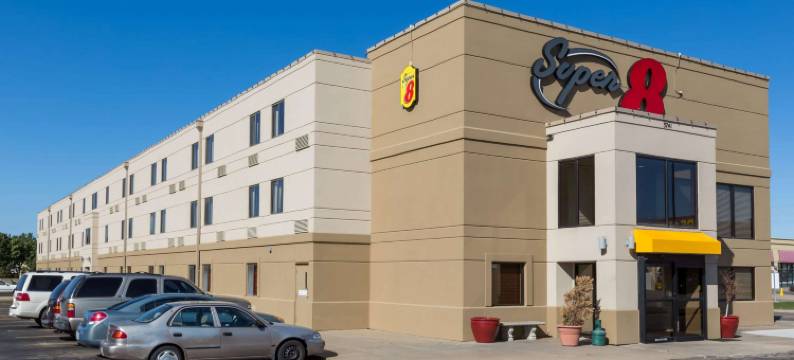 威奇托北温德姆速8酒店(Super 8 by Wyndham Wichita North)图片