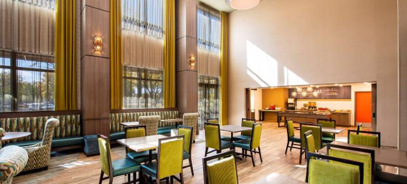 凯勒镇中心欢朋套房酒店(Hampton Inn & Suites by Hilton Keller Town Center)图片