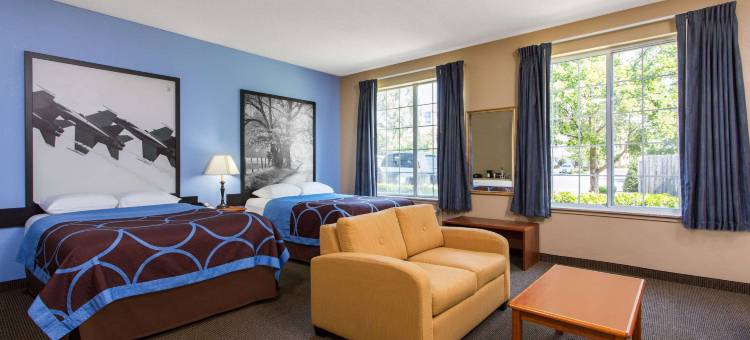 史密斯菲尔德/塞尔玛温德姆速 8 酒店(Super 8 by Wyndham Smithfield/Selma)图片