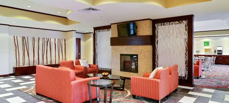 尤宁敦舒适酒店(Comfort Suites Uniontown)图片