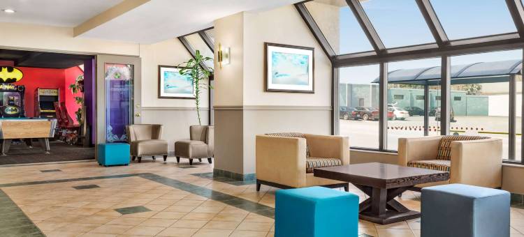 尼亚加拉瀑布附近华美达酒店(Ramada by Wyndham Niagara Falls Near the Falls)图片