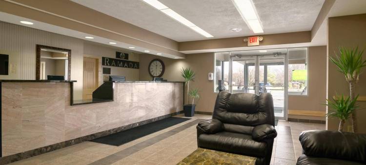 白厅近密西根冒险乐园伊克诺旅馆酒店(Econo Lodge Whitehall Near Michigan's Adventure)图片