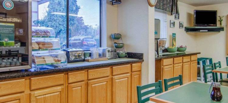 梅德福机场品质套房酒店(Quality Inn & Suites Medford Airport)图片