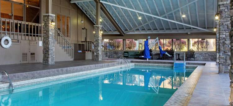 蓝脊村蓝绿假日酒店-埃森德度假村(Bluegreen Vacations Blue Ridge Village, an Ascend Resort)图片