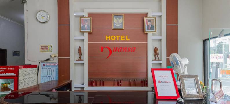 努安萨恩加维酒店(RedDoorz at Hotel Nuansa Ngawi)图片