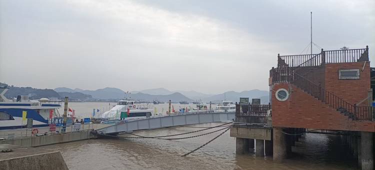 拾光觅海民宿(渔港中路店)图片