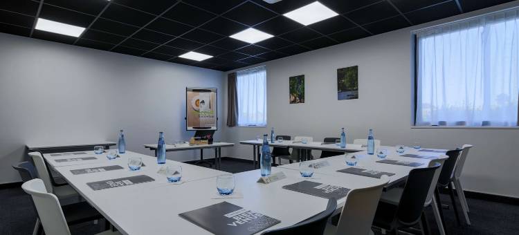 卡尔卡松东部康铂拉西特酒店(Campanile Carcassonne Est - la CITÉ)图片