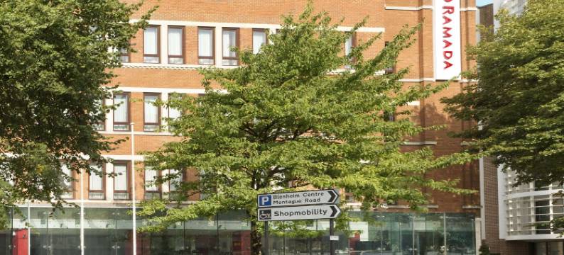 豪恩斯希思罗东温德姆华美达酒店(Ramada by Wyndham Hounslow - Heathrow East)图片