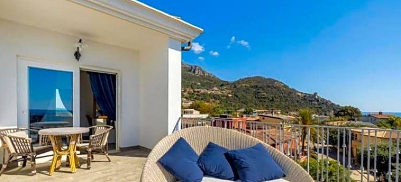 阿古利亚斯特拉酒店(Hotel Agugliastra)图片