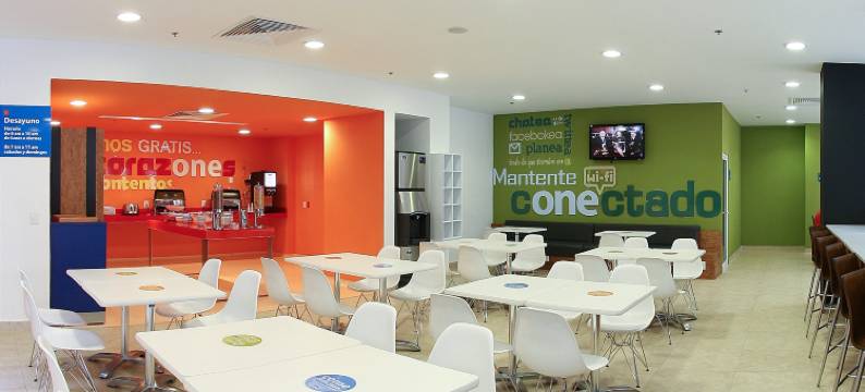 万莱昂波利夫如姆酒店(One Leon Poliforum)图片