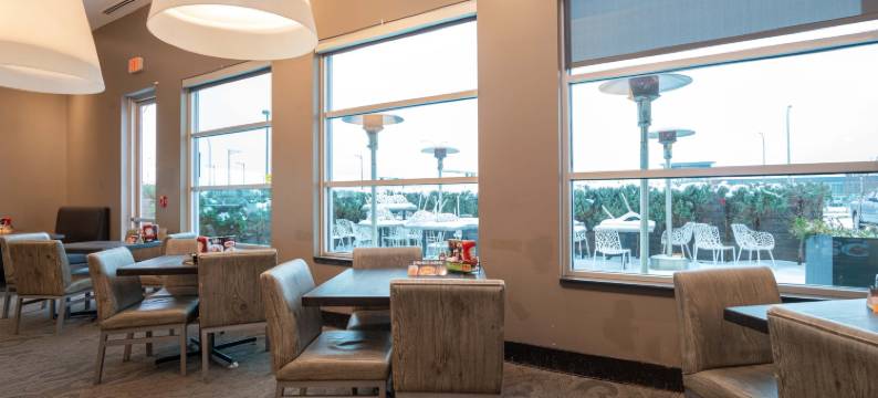 桑德曼经典埃德蒙顿南酒店(Sandman Signature Edmonton South Hotel)图片