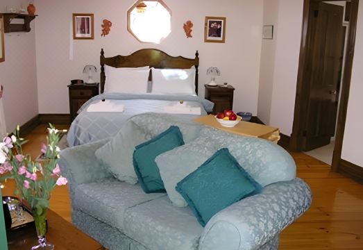 The Dove Cote Hotel Overview