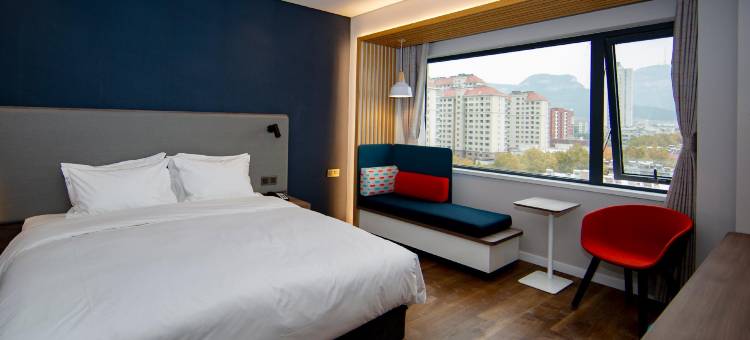 济南经十路千佛山智选假日酒店图片