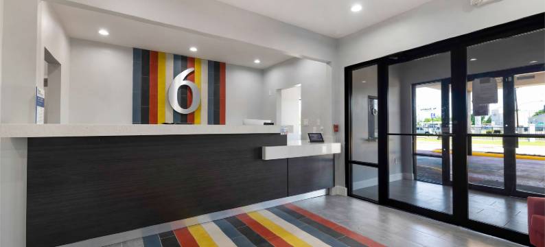 路易斯安那查尔斯湖 6 号汽车旅馆(Motel 6 Lake Charles, La)图片