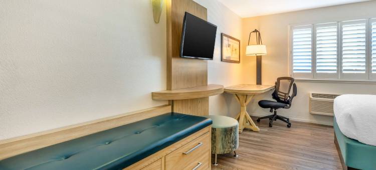 开普拓拉阿贝斯特韦斯特优质套房酒店(Best Western Plus Capitola by-The-Sea Inn  Suites)图片